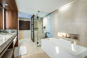 Hotel and Resort Architecture Photography. Suite Bathroom.